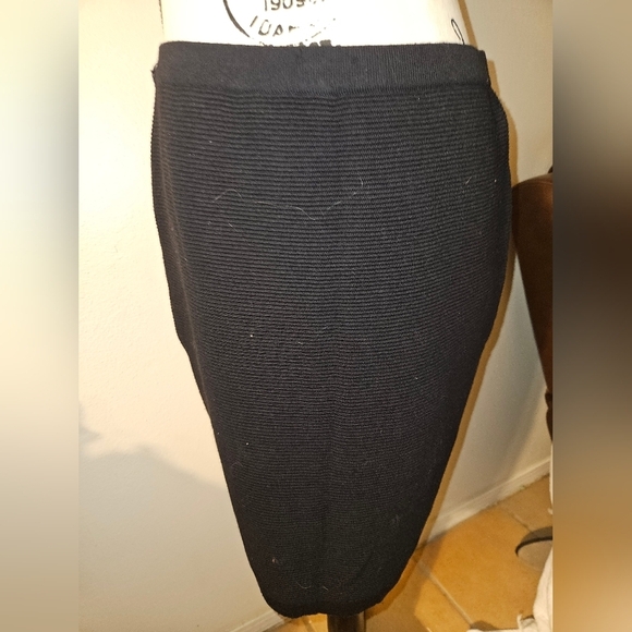 Anne Klein II Dresses & Skirts - Anne Klein II Womans Black Elastic Waist Pencil Skirt Size L